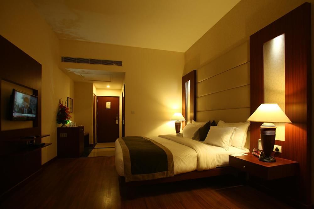Continent Nakodar Hotel & Resorts Exterior foto